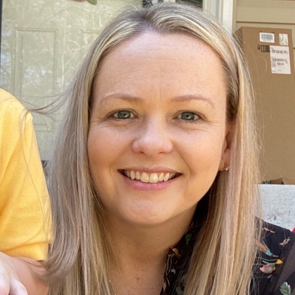 Meet your Posher, Amanda - Picture 1 of 1